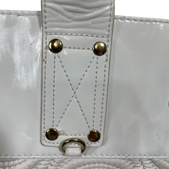 Versace Parfume Snow White Bag 17 x 15 x 4 w/ Keychain Slight Stains Inside - Picture 6 of 11